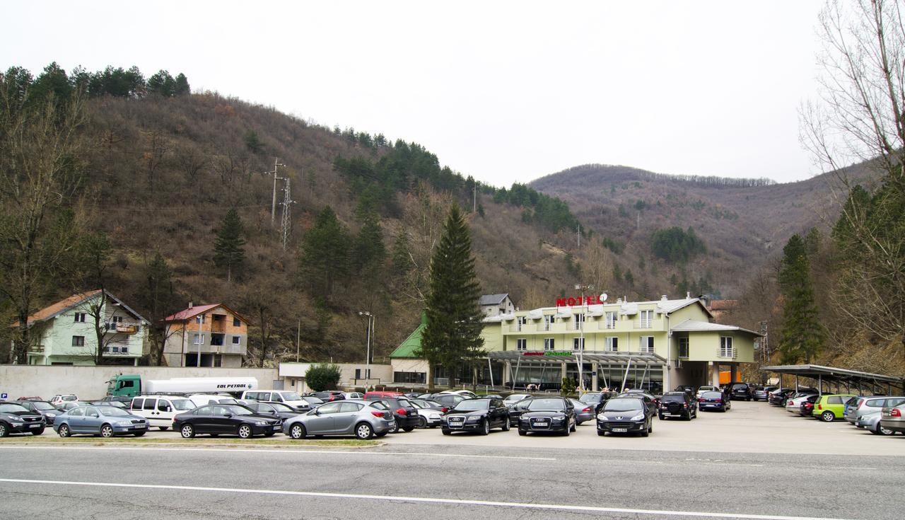 Motel Maksumic Jablanica Экстерьер фото